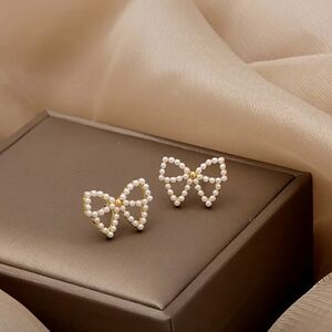 Pearl Bow Earrings